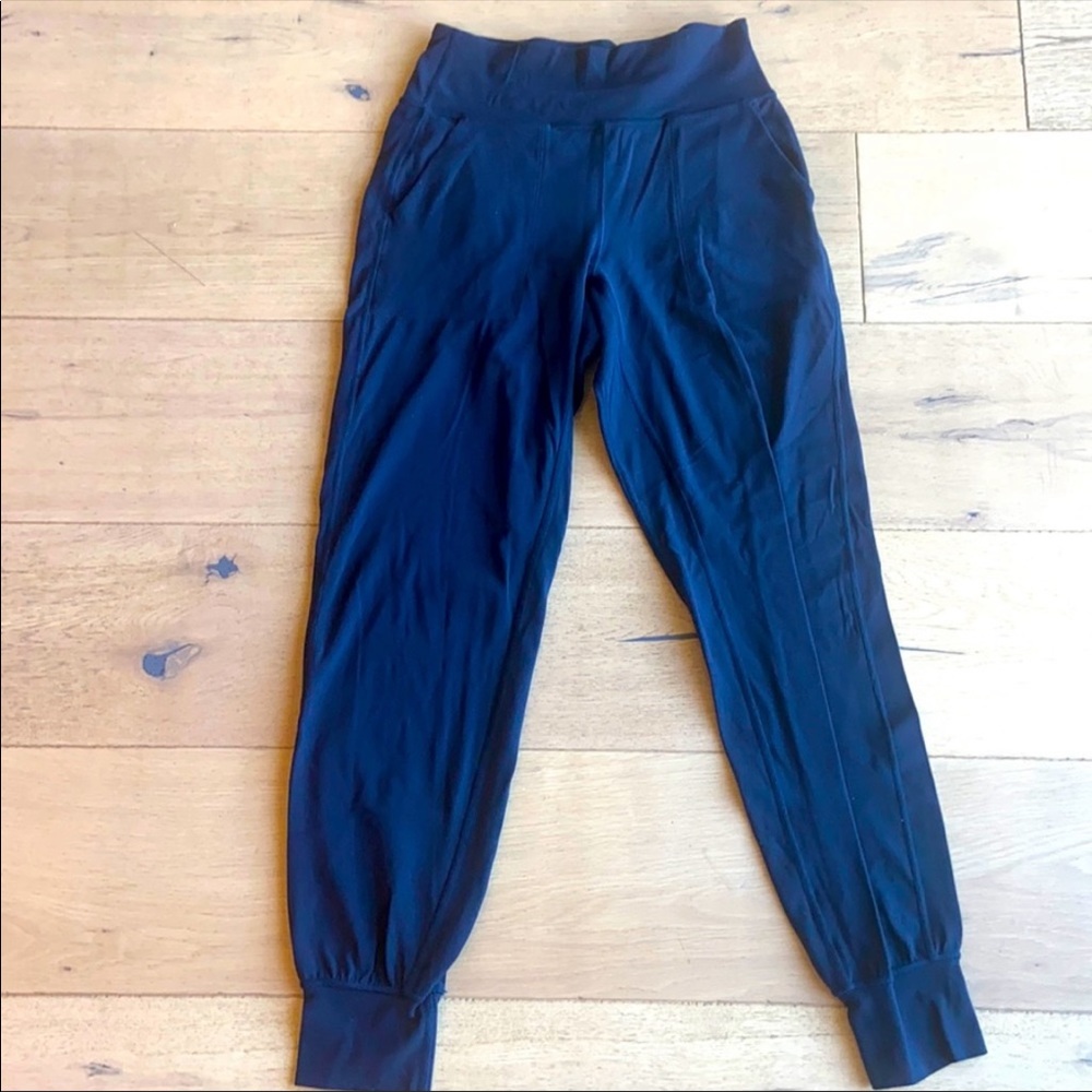 Lululemon Align jogger